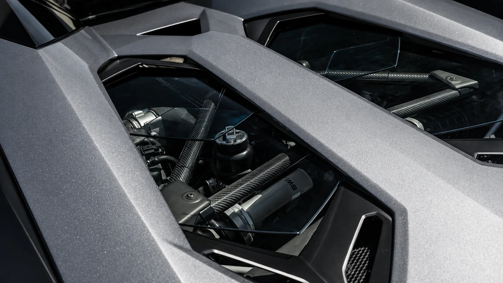 Lamborghini Aventador SV Roadster, gallery photo 30 of 65