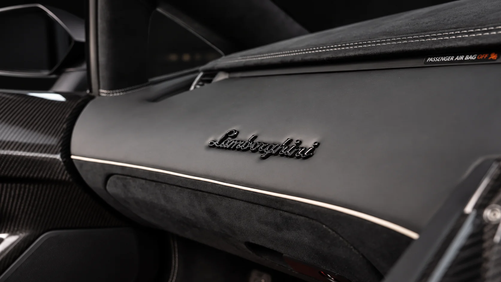 Lamborghini Aventador SV Roadster, gallery photo 42 of 65
