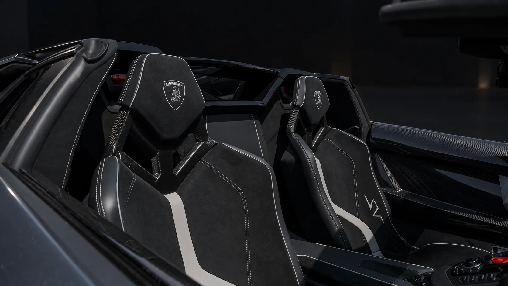 Lamborghini Aventador SV Roadster, gallery photo 50 of 65
