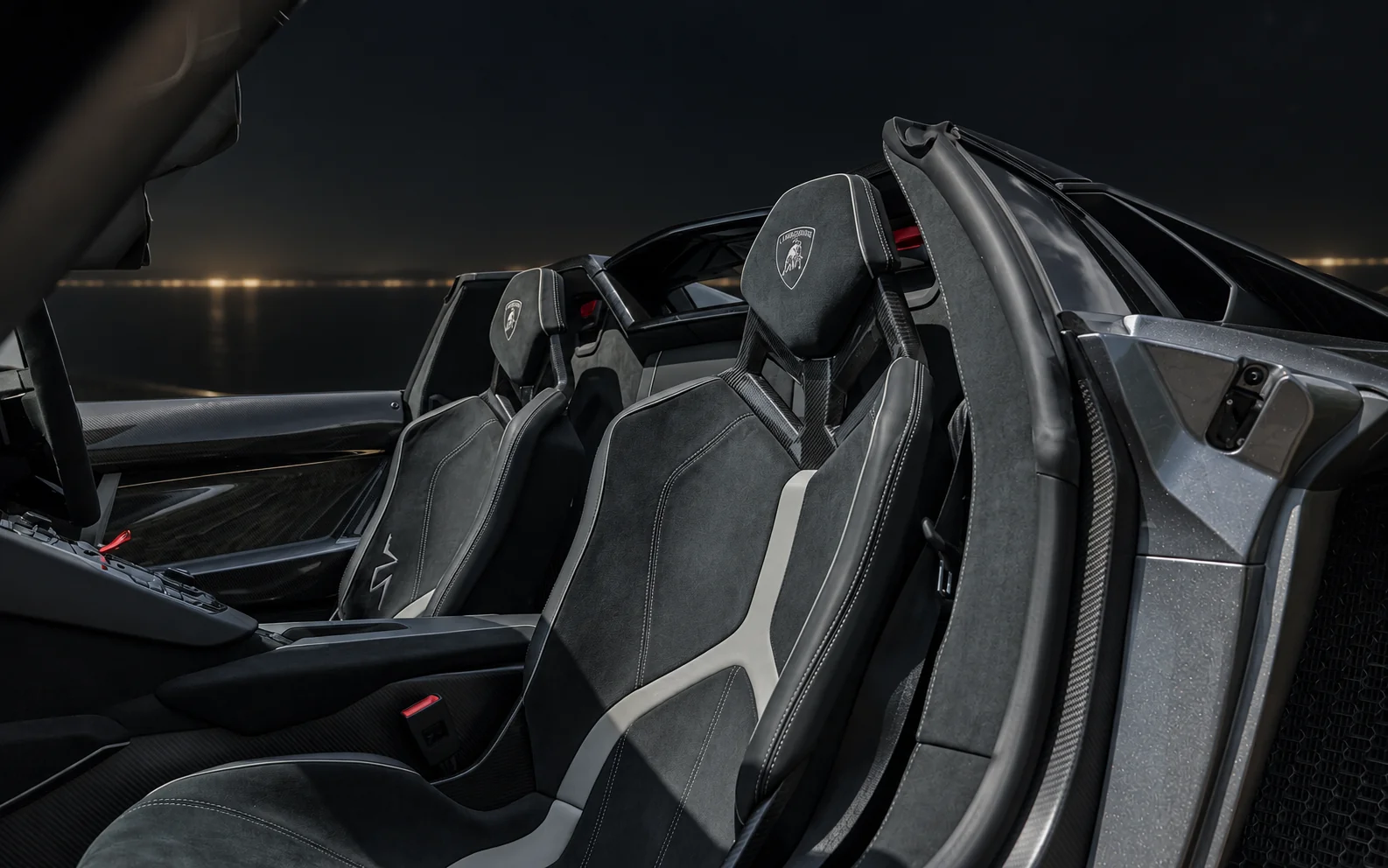 Lamborghini Aventador SV Roadster, gallery photo 53 of 65